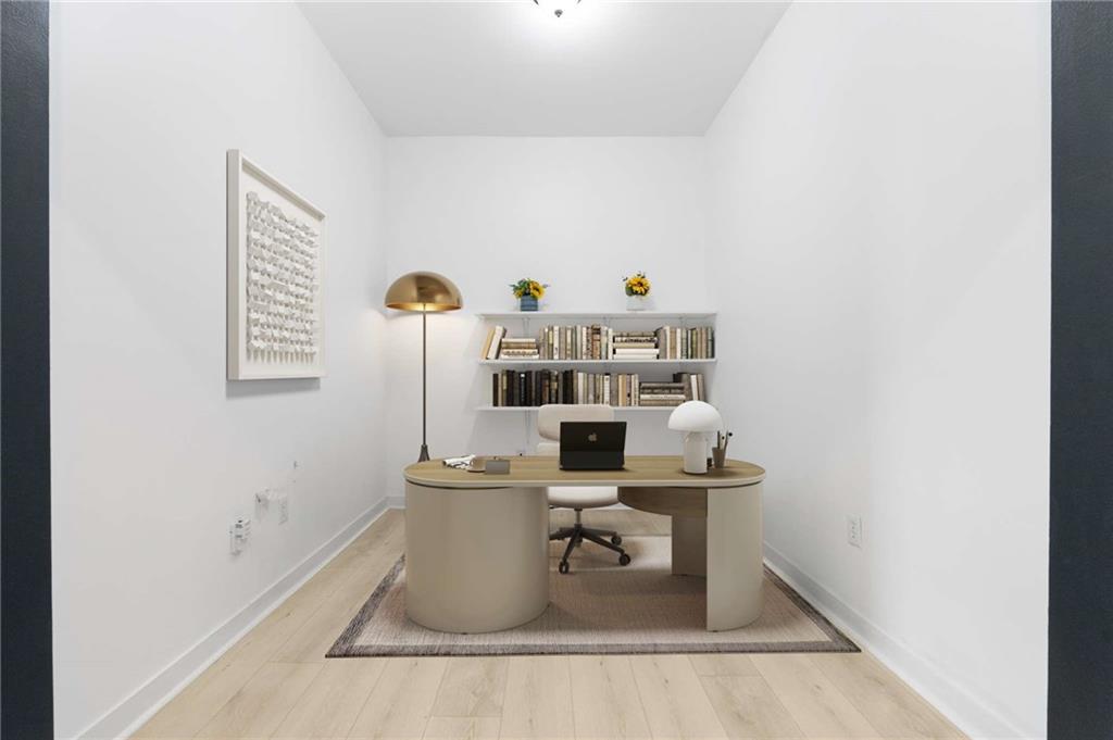 565 Peachtree Street NE 1005