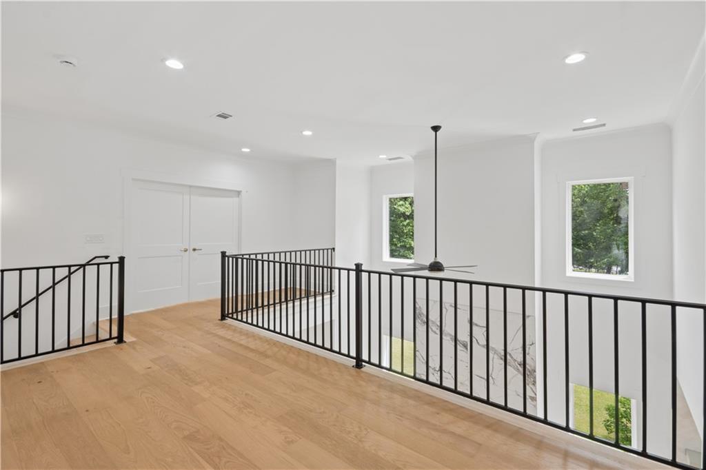 Alpharetta, Georgia, 30022, United States, 5 Bedrooms Bedrooms, ,4 BathroomsBathrooms,Residential,Active,2044144