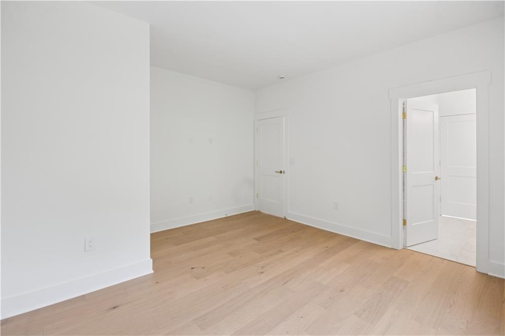 Alpharetta, Georgia, 30022, United States, 5 Bedrooms Bedrooms, ,4 BathroomsBathrooms,Residential,Active,2044144