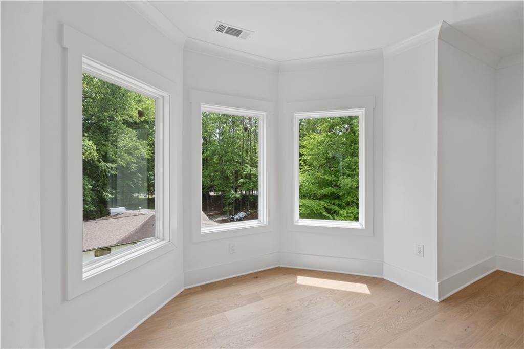 Alpharetta, Georgia, 30022, United States, 5 Bedrooms Bedrooms, ,4 BathroomsBathrooms,Residential,Active,2044144