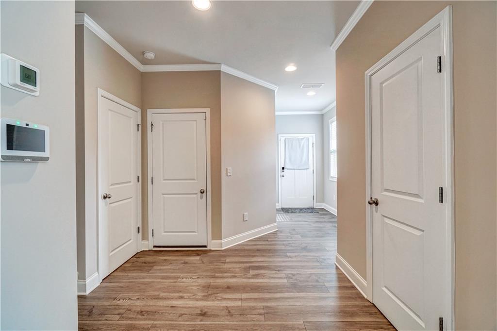 1858 Belmore Street SE