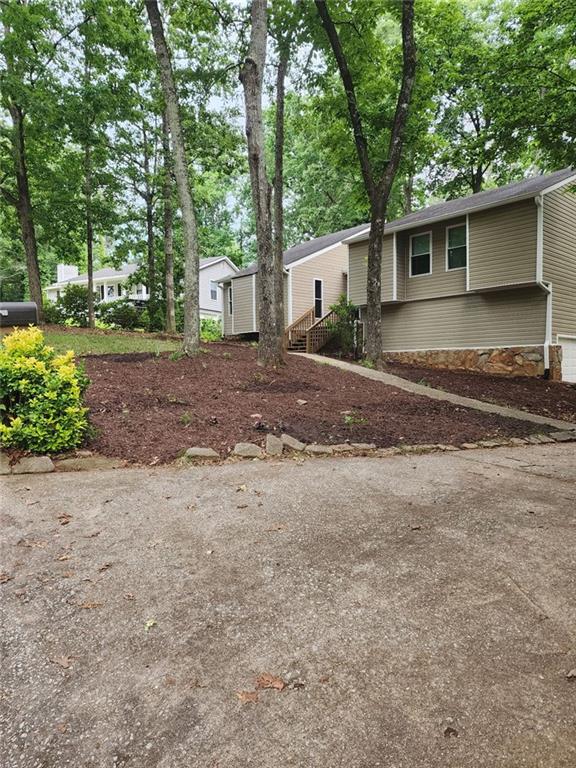 6739 Valley Court