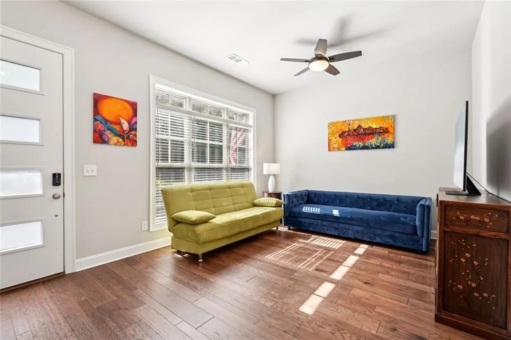 Sandy Springs, Georgia 30342, United States, 3 Bedrooms Bedrooms, ,4 BathroomsBathrooms,Residential,Coming Soon,165030