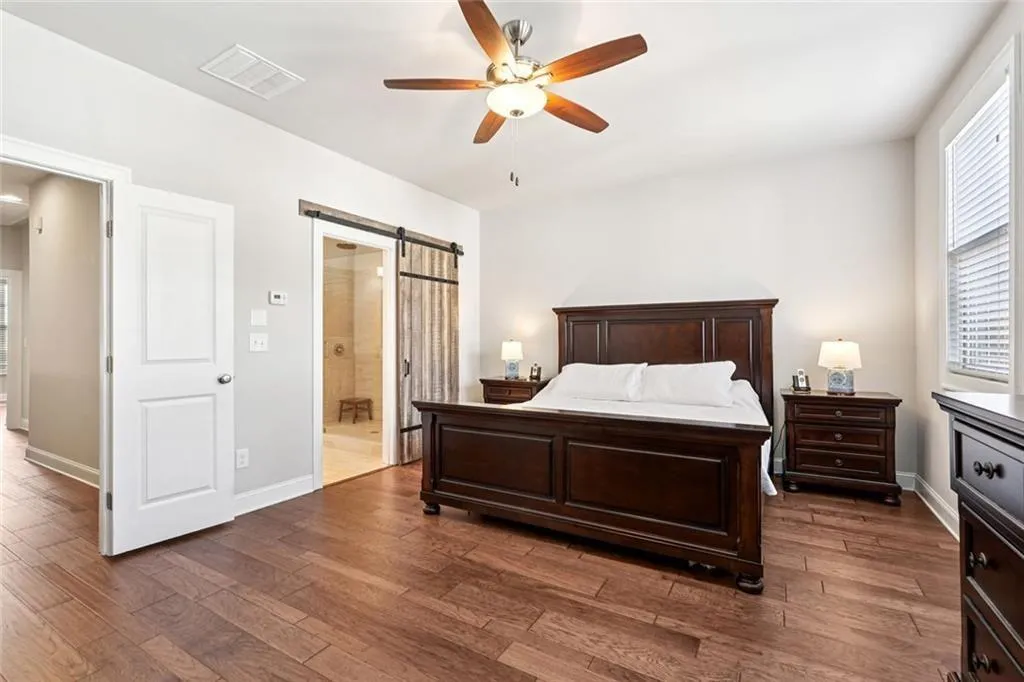 Sandy Springs, Georgia 30342, United States, 3 Bedrooms Bedrooms, ,4 BathroomsBathrooms,Residential,Coming Soon,165030