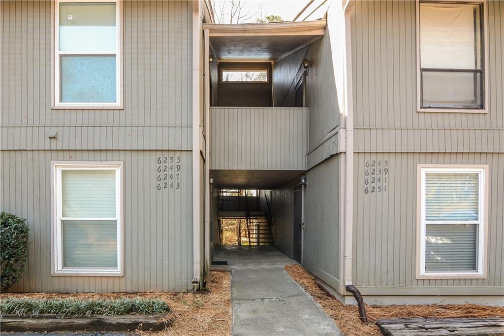 6241 Overlook Road 6241
