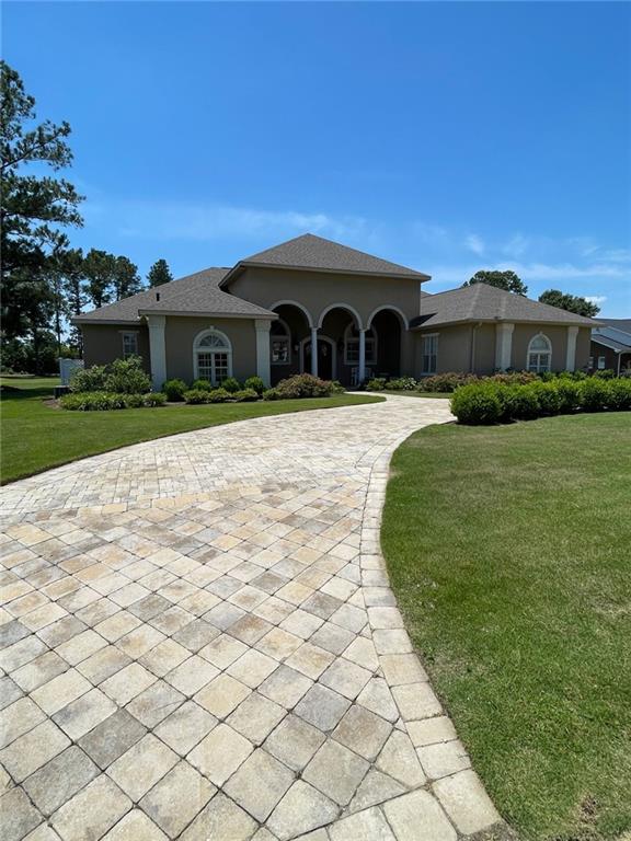 220 Pebble Beach Drive, Eufaula, Alabama image 1