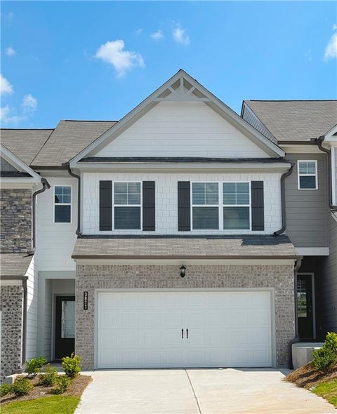 Townhouse For Sale - 3966 Streamlet Way Way<br/> Gainesville, GA 30506