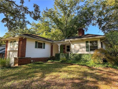 25 Lakeshore Drive Avondale Estates GA 30002
