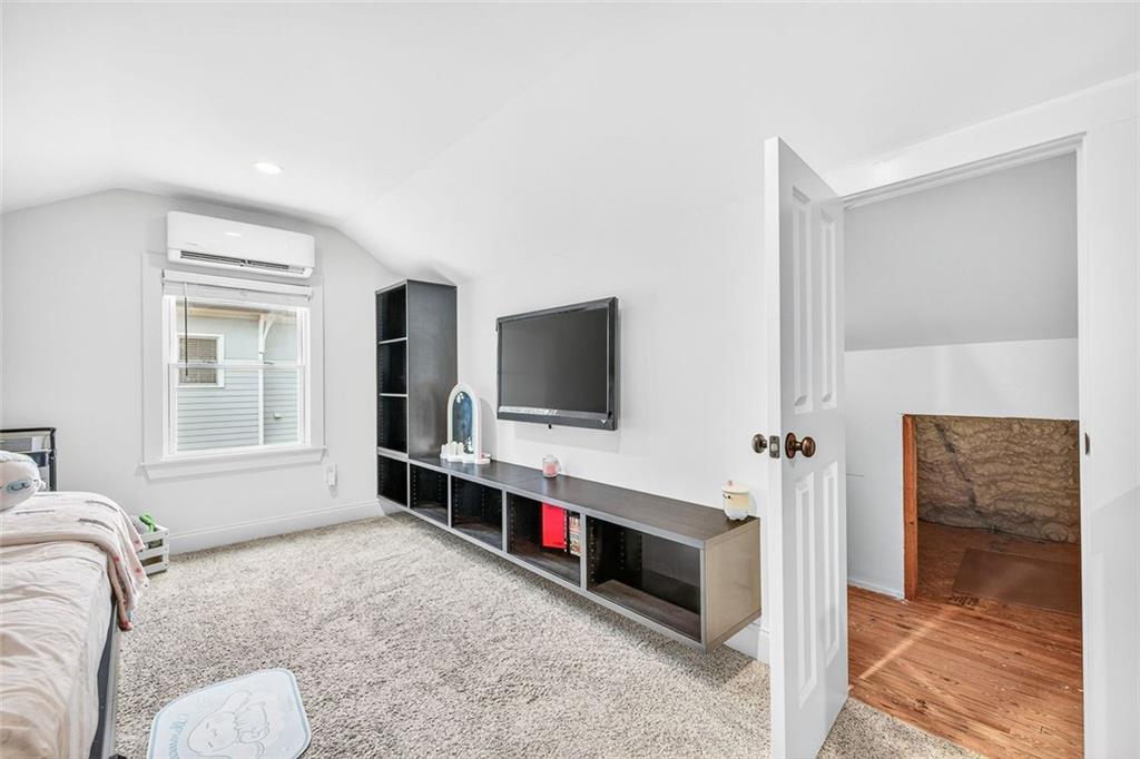 DECATUR HEIGHTS - Residential