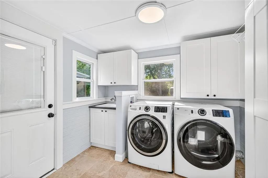 Decatur, Georgia 30030, United States, 2 Bedrooms Bedrooms, ,2 BathroomsBathrooms,Residential,Active,229943