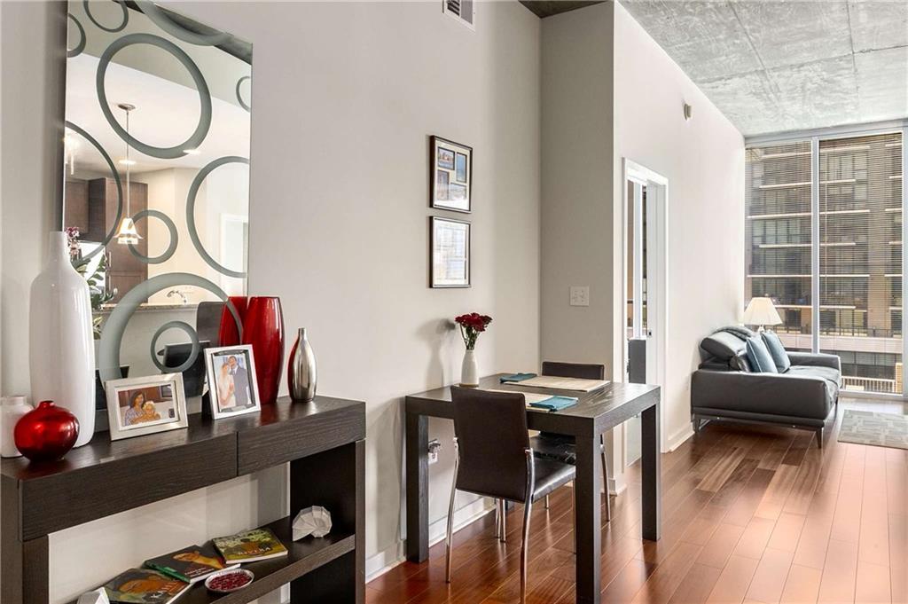855 Peachtree Street NE 1207