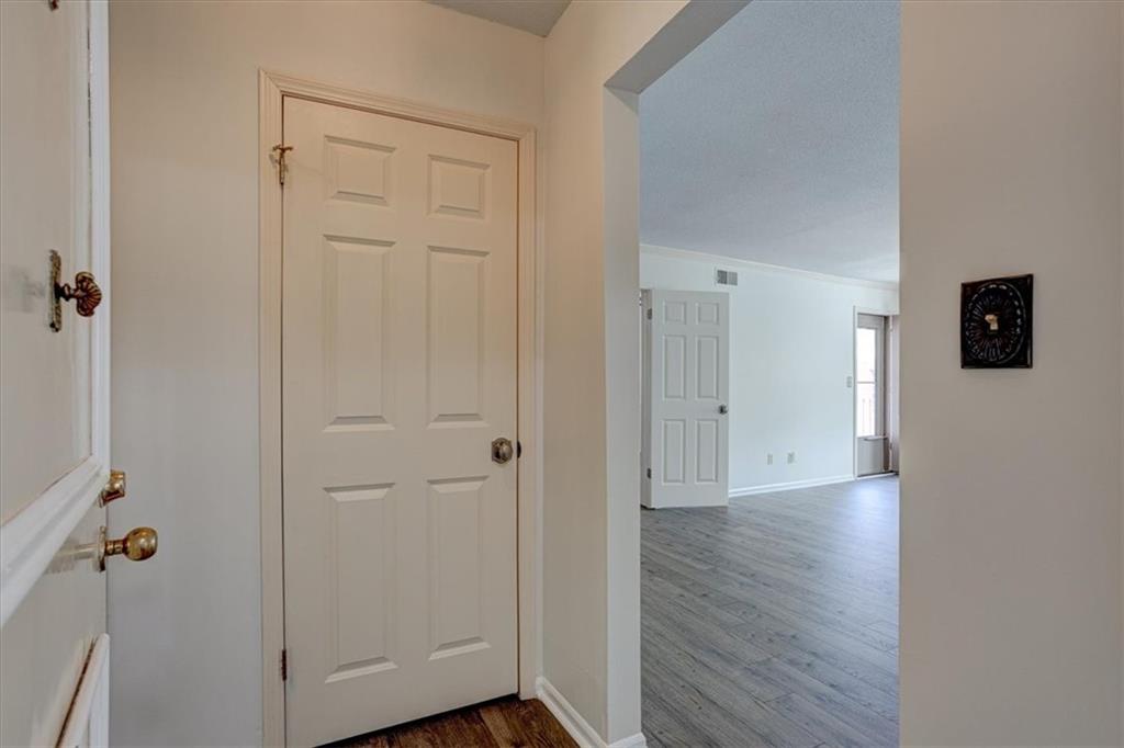 6851 Roswell Road G20