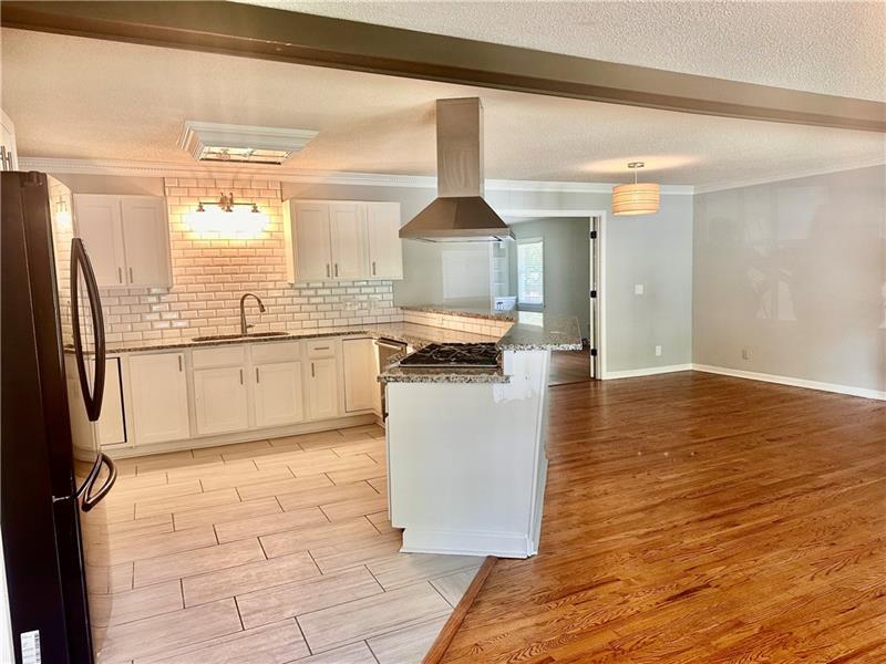 2805 Pine Hill Drive