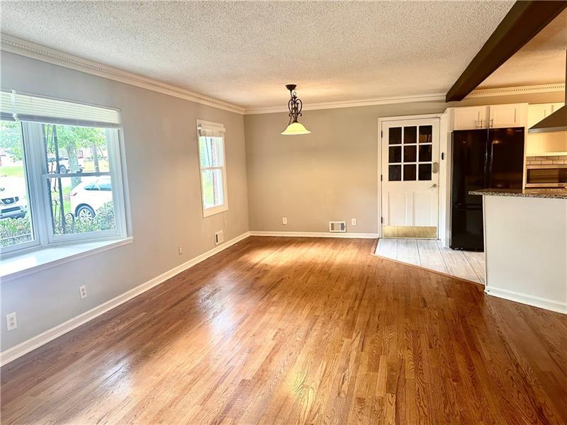 2805 Pine Hill Drive