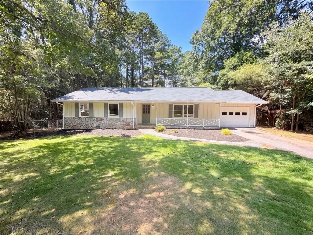 1181 Bouldercrest Circle