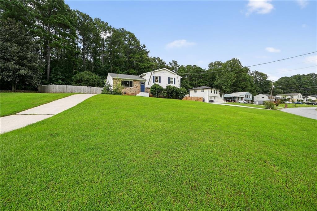 624 Village Lane Drive SW