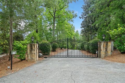 A home in Dawsonville