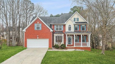 Homes For Sale - 130 Brookridge Court<br/> Fayetteville, GA 30215