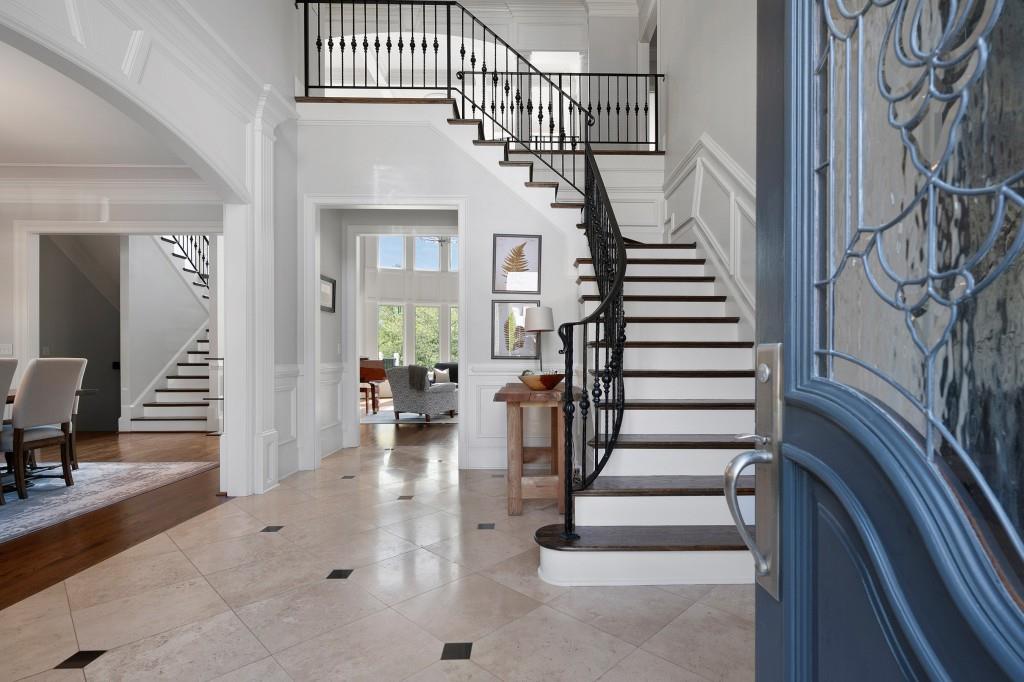 ST Lyonn - Residential