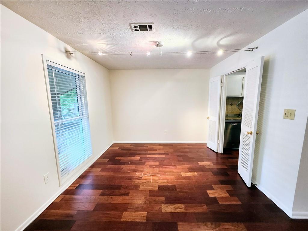 8740 Roswell Road 9D
