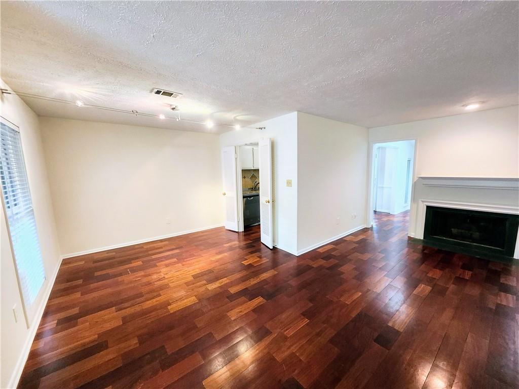 8740 Roswell Road 9D