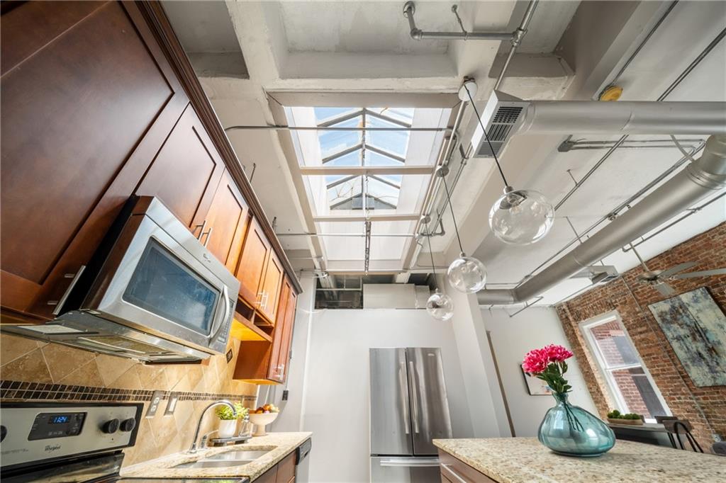 215 Mitchell Street SW 18