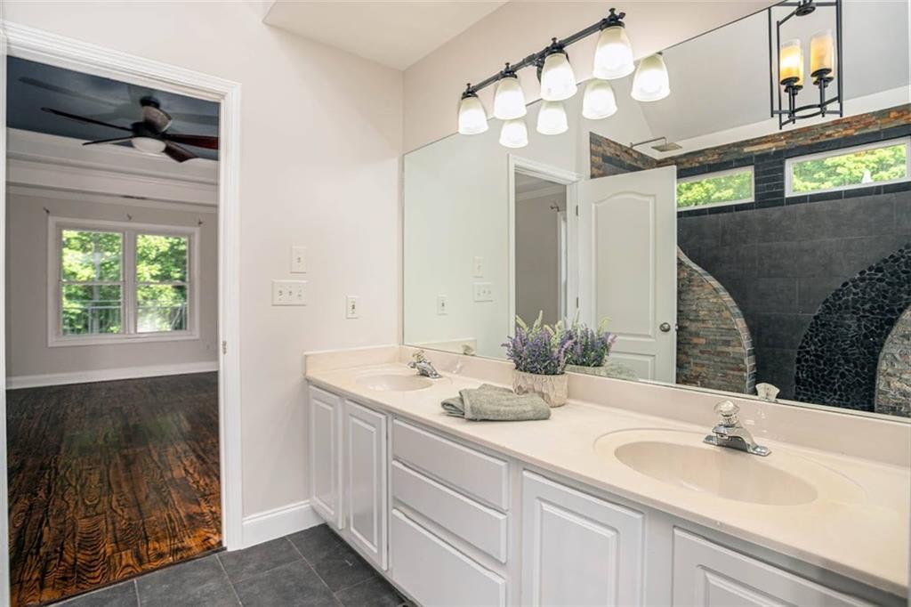 704 Willowwind Drive, Loganville, Georgia image 20