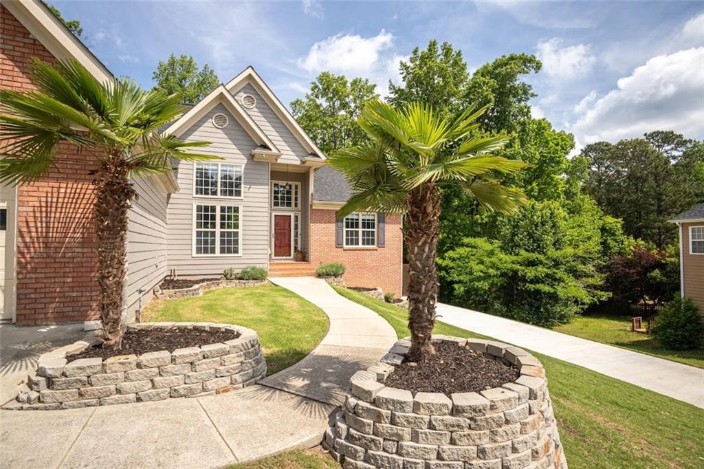 704 Willowwind Drive, Loganville, Georgia image 2