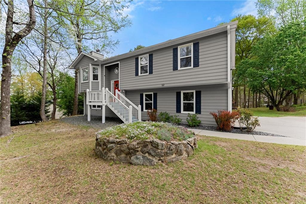 867 Georgetowne Drive, Winder, Georgia image 2