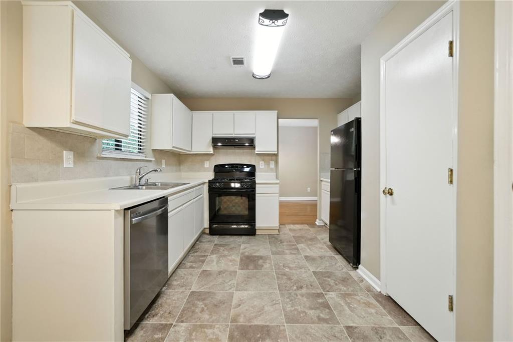 3045 Wildflower Lane