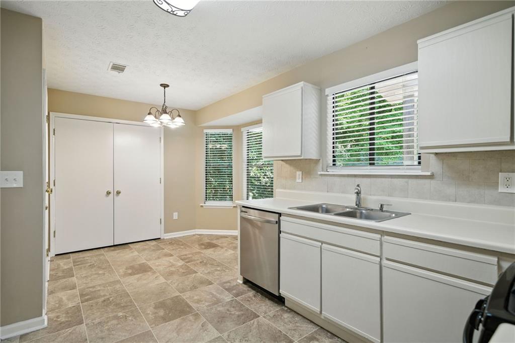 3045 Wildflower Lane