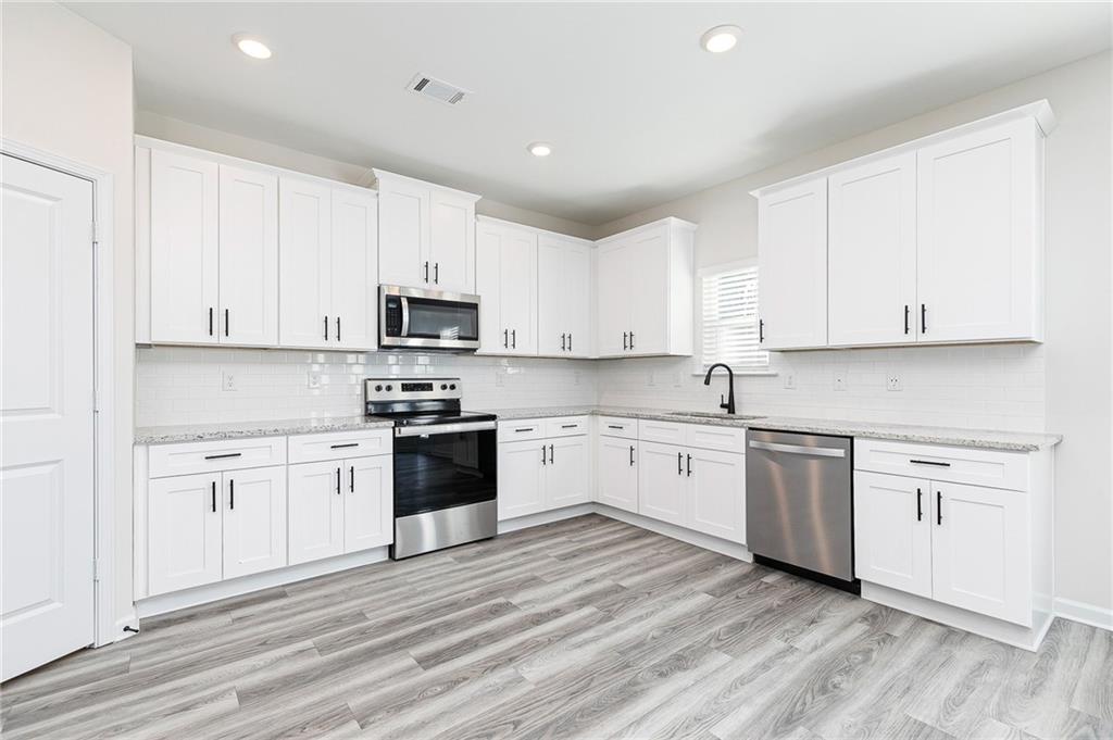 185 Egret Court