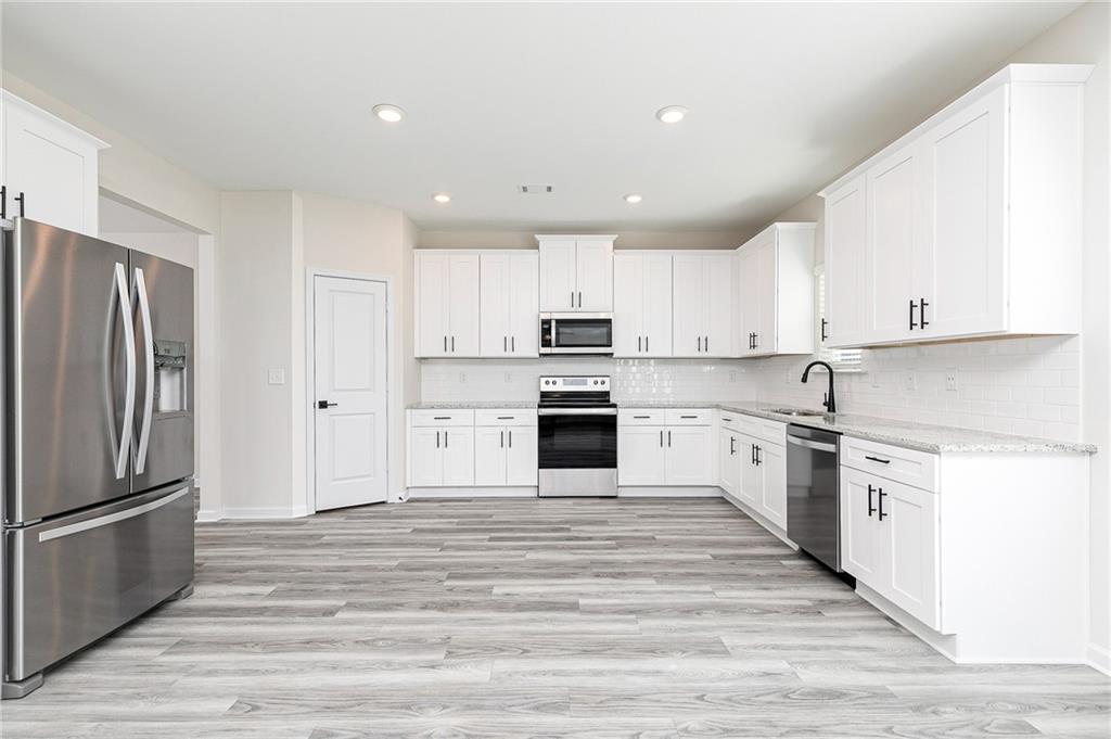 185 Egret Court
