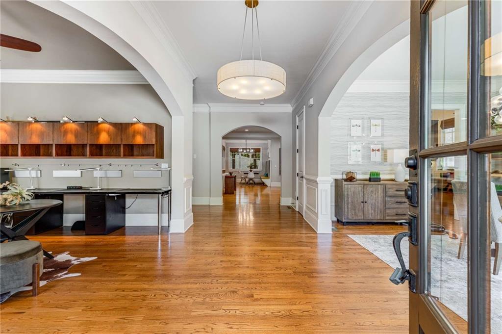 504 S WESTMINSTER Way NE