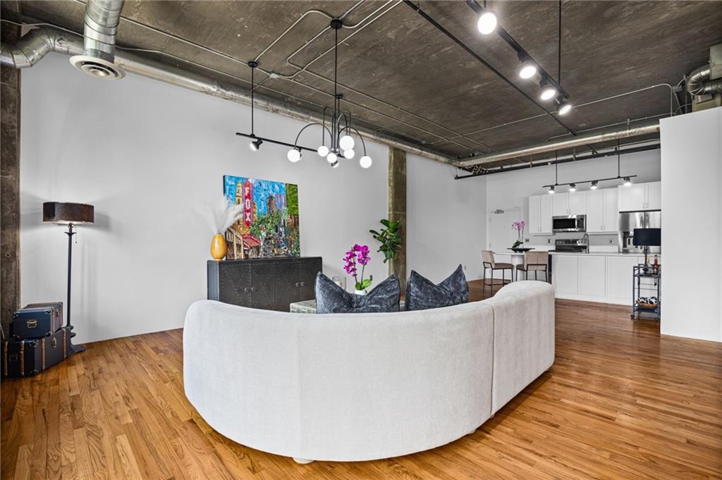 3235 Roswell Road NE 620