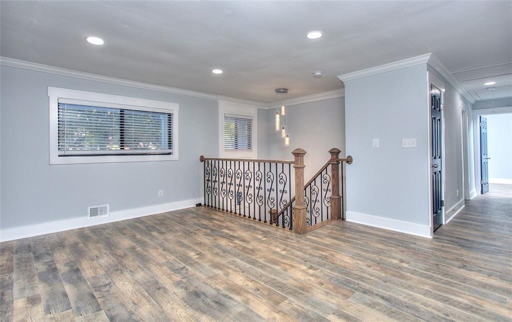 921 Creekdale Drive