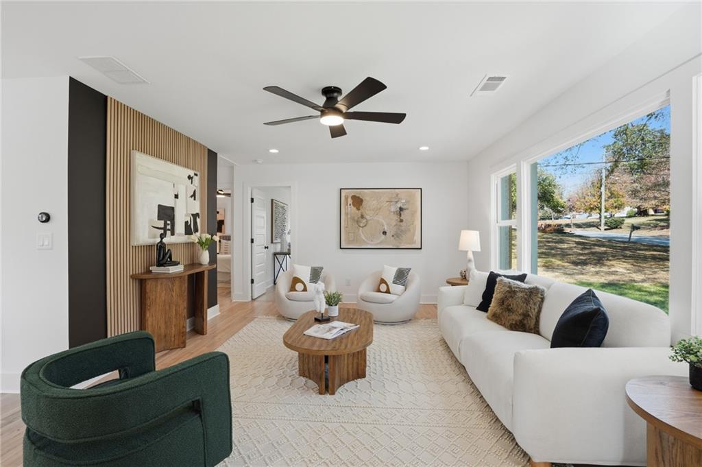 2101 Cloverdale Drive SE