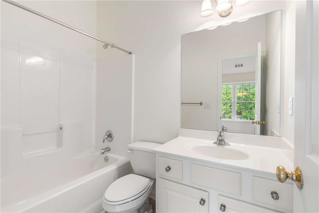 2301 Waters Edge Trail, Roswell, Georgia image 33