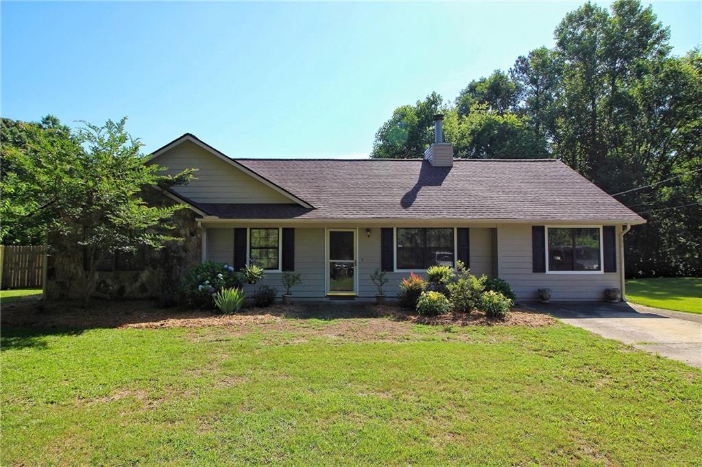 An incredible RANCH home with a beautiful BARN. Move-in READY. Cement & stone siding. Hardwood floors, granite counter tops, new roof, & it's freshly painted. The Open Floor Plan is Just the Beginning for this Nicely Renovated Home with lots of Character. It was bought originally b/c it's wheelchair accessible. It's conveniently Located minutes from Chattahoochee River & under 30 minutes from Hartsfield-Jackson Atlanta International. This property is fenced-in & also contains a beautiful barn that’s big enough for 2 horse trailers or 2 RVs. Also Great neighbors.