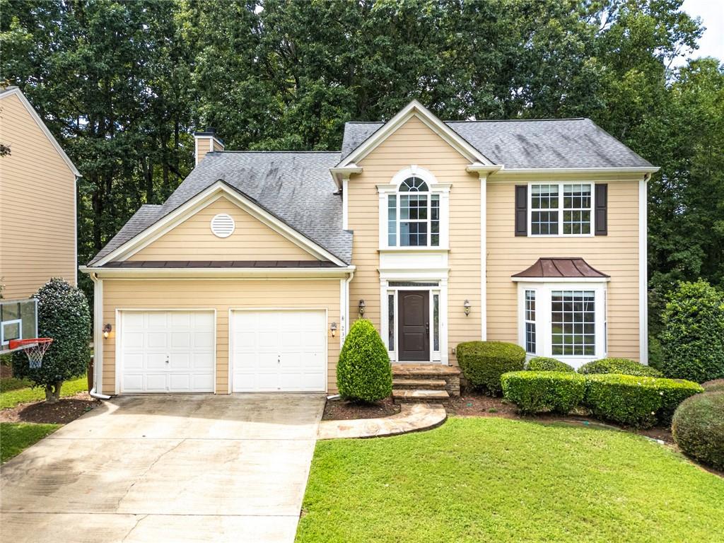 Beautiful 4 bedroom 2.5 bath home located in quiet, close knit sought-after Coventry subdivision. Recent upgrades include hardwoods on
main, new carpets on the upper level, updated kitchen and baths, newer light fixtures throughout, interior paint, and more. Enjoy a
morning tea as you relax on your back deck while overlooking your Level, wooded and private backyard. Unfinished terrace level awaits
your finishing touch. Coventry is a family-friendly, swim and tennis community, conveniently located to shopping, restaurants, recreation,
and award-winning schools.