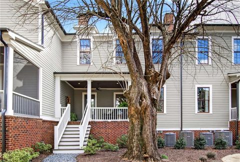 1072 Green Street Roswell GA 30075