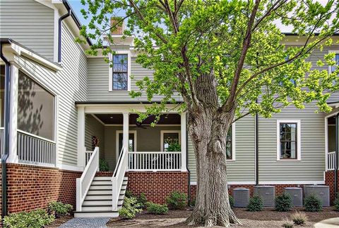 1072 Green Street Roswell GA 30075