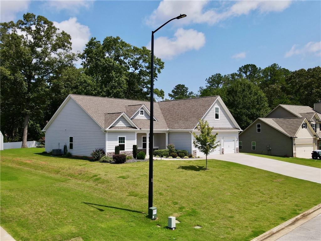 35 Clydesdale Court