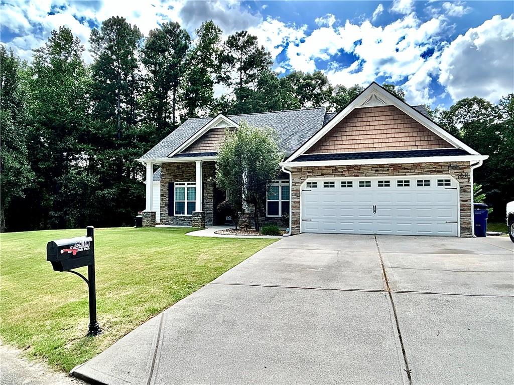 68 Oakdale Path