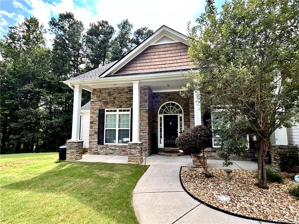 68 Oakdale Path