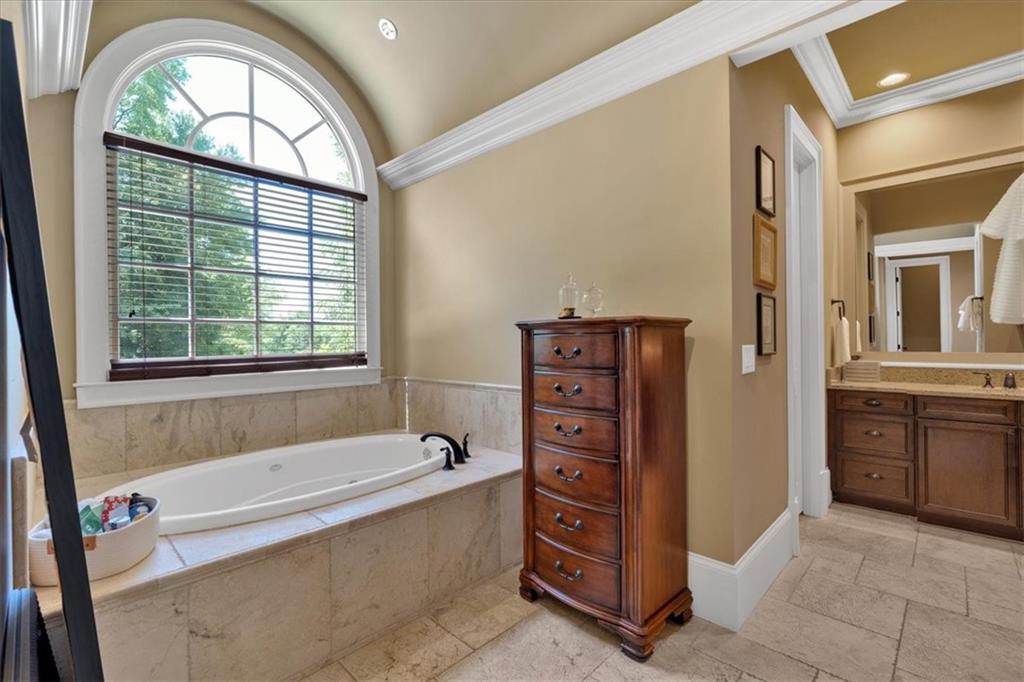 511 Etris Court, Roswell, Georgia image 18