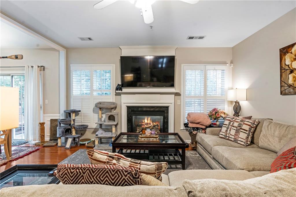 1653 Fair Oak Way