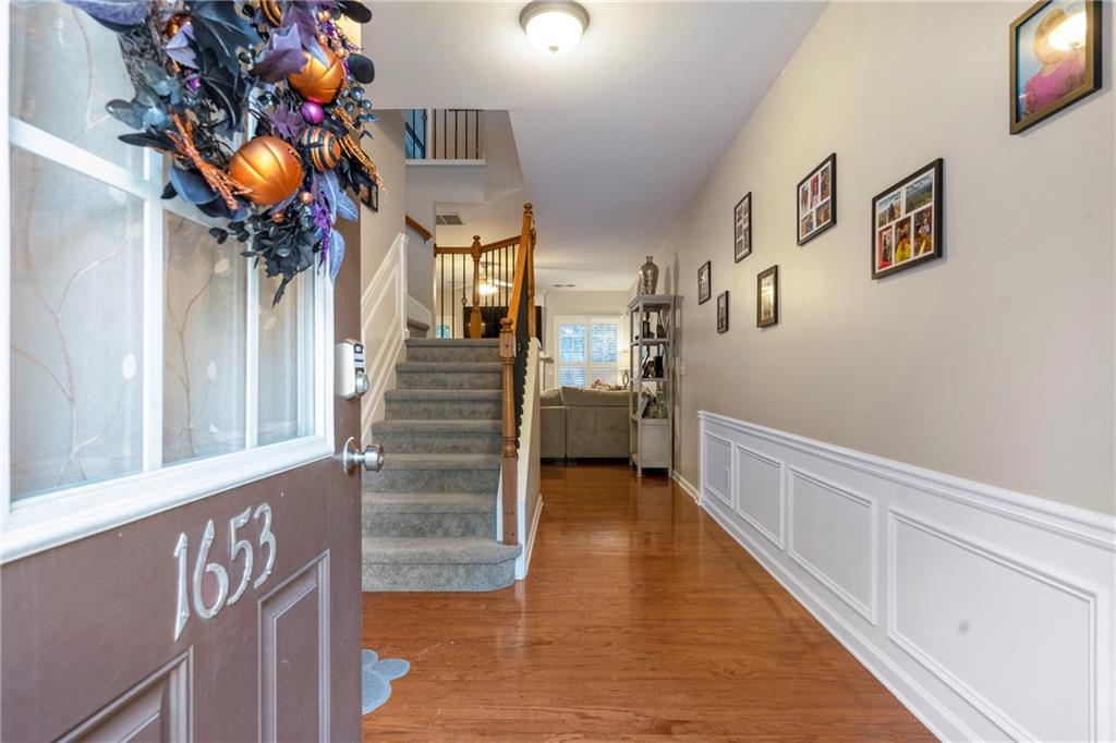 1653 Fair Oak Way