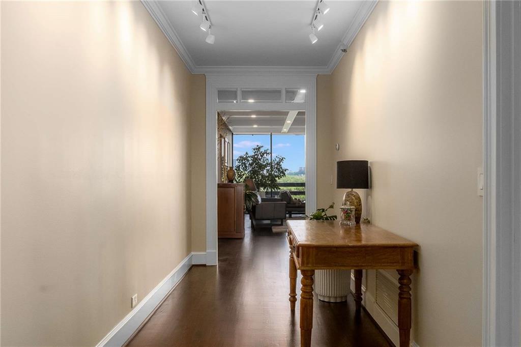 2660 Peachtree Road NW 13F