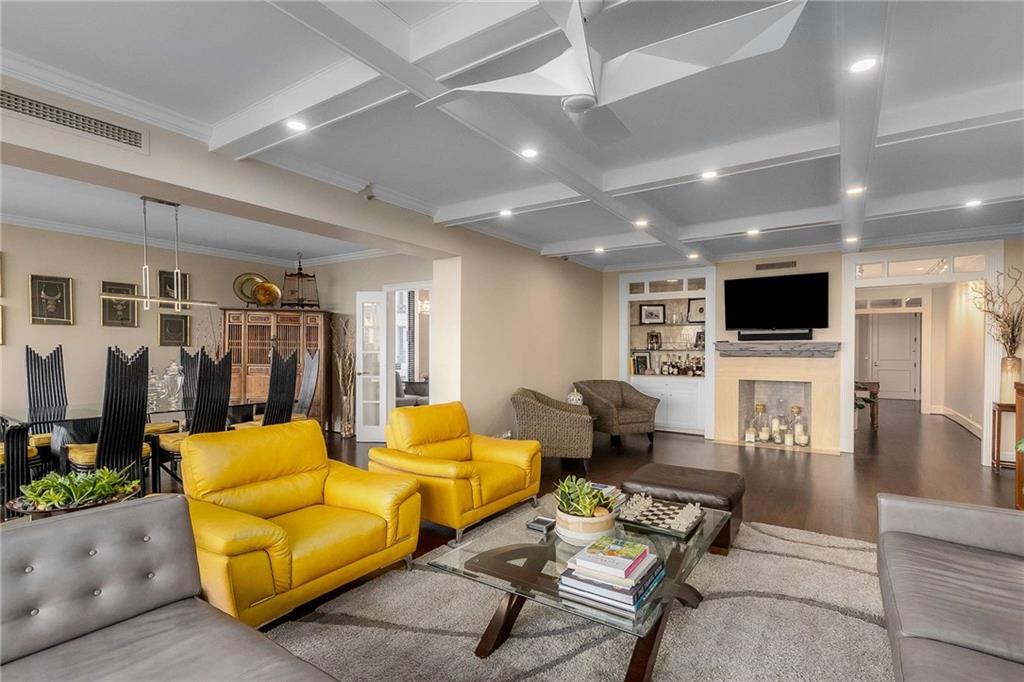 2660 Peachtree Road NW 13F